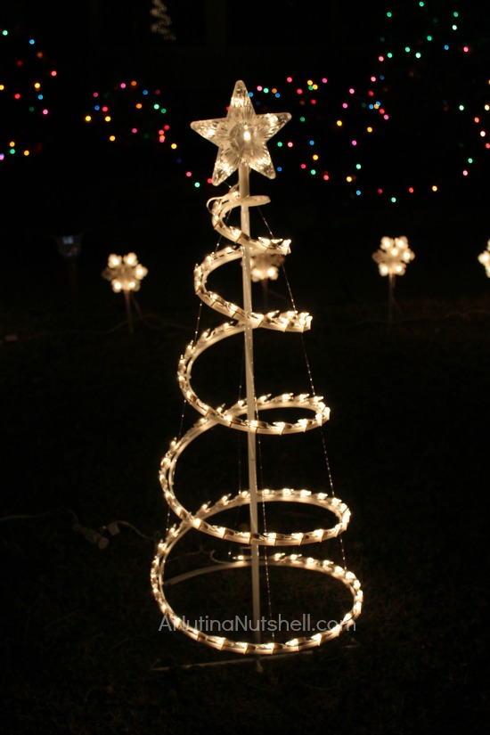 Best 30 Outdoor Spiral Christmas Trees Home Inspiration and Ideas Spiral Christmas Tree Outdoor