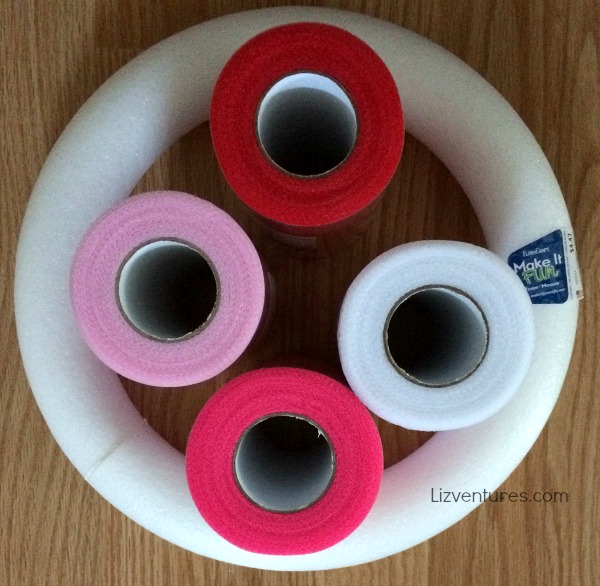 supplies for how to make a tulle wreath