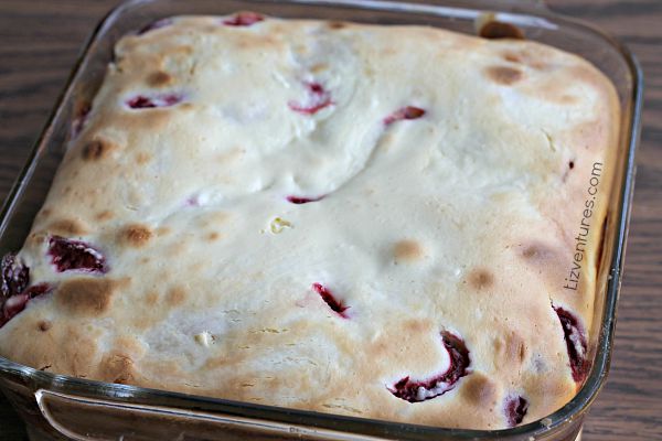 baked strawberry lemon cheesecake bars